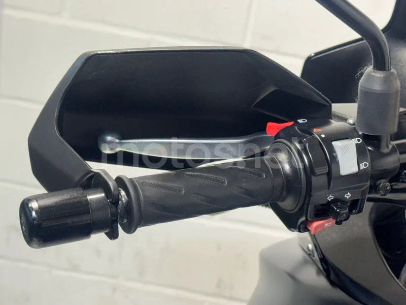 Suzuki V-Strom 650 - Vista 5