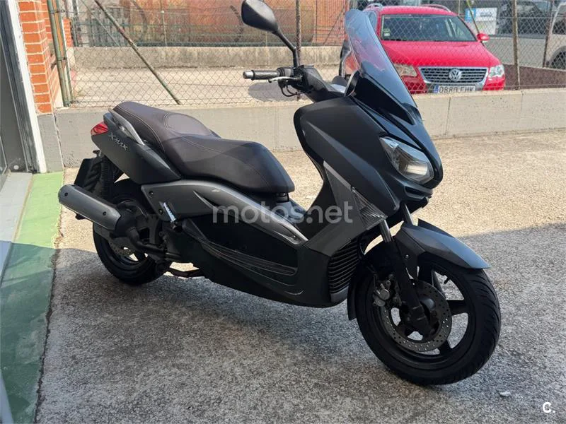Yamaha XMAX 125 - Vista 4