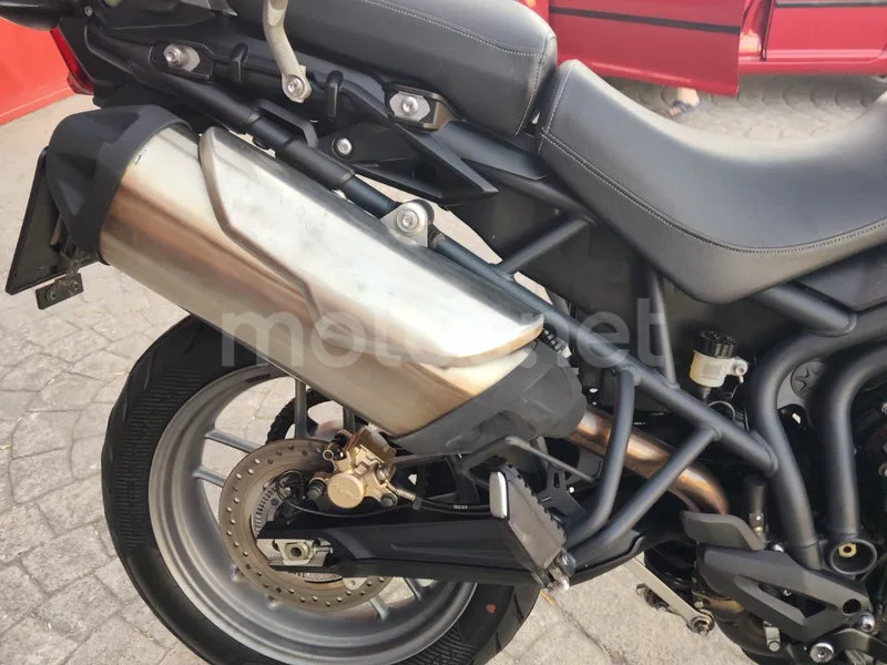 Triumph Tiger 800 - Vista 5