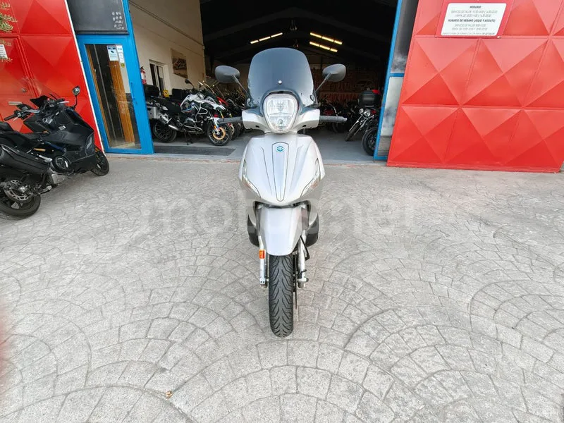 Piaggio Beverly 300 1990 € 2016 Granada - 1