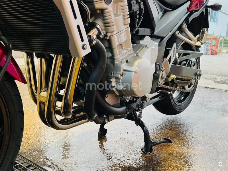 Suzuki Bandit 650S - Vista 5
