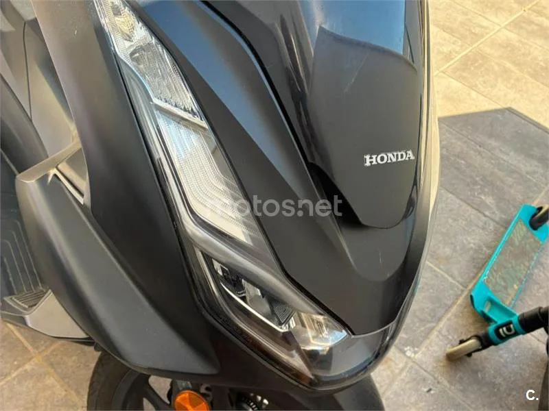 Honda PCX125 - Vista 13