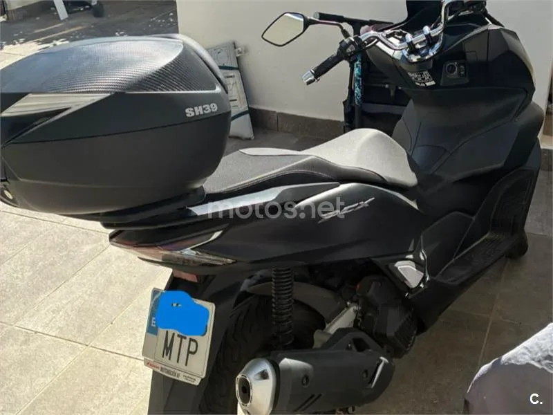 Honda PCX125 - Vista 4
