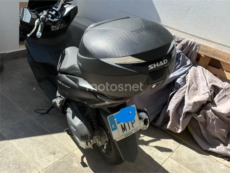 Honda PCX125 - Vista 6