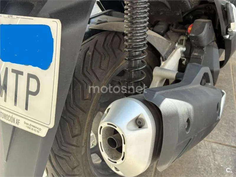 Honda PCX125 - Vista 8