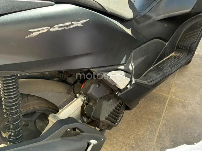 Honda PCX125 - Vista 10