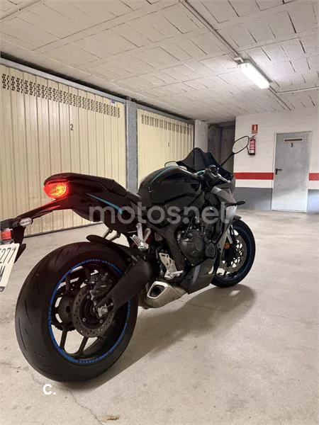 Honda CBR650R - Vista 4