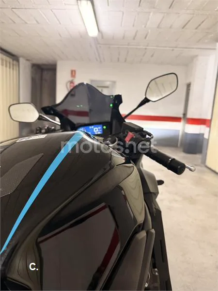 Honda CBR650R - Vista 5