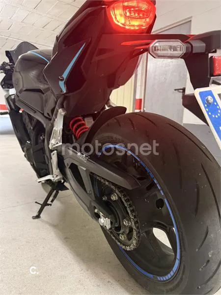 Honda CBR650R - Vista 8