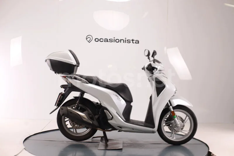 Honda SH125i 2790 € 2018 Barcelona - 1