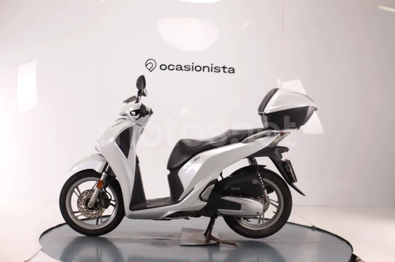 Honda SH125i - Vista 5