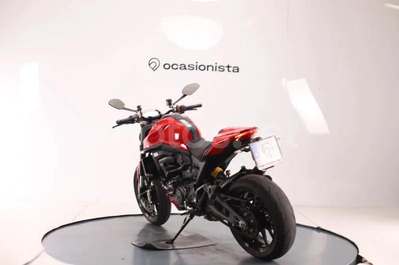 Ducati Monster - Vista 4