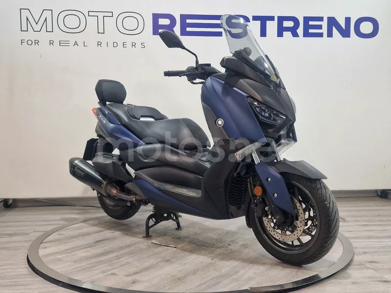 Yamaha XMAX 400 - Vista 5