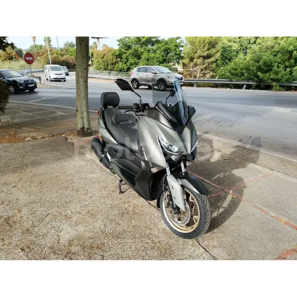 Yamaha XMAX 300 - Vista 4