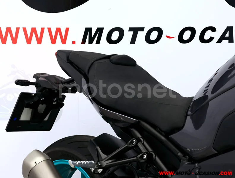 Yamaha MT-10 - Vista 11