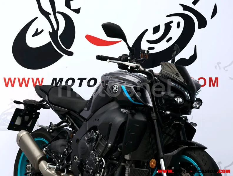 Yamaha MT-10 - Vista 4