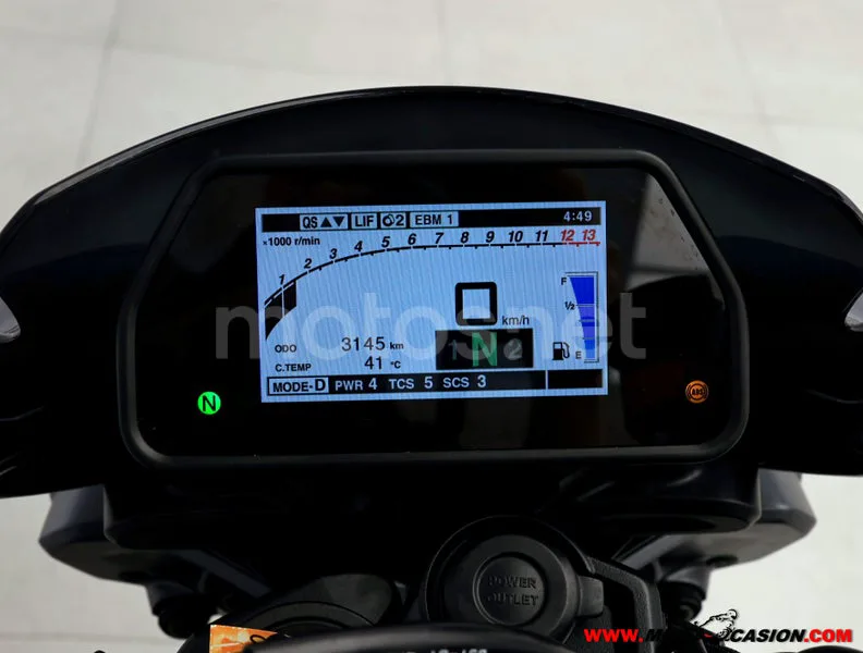 Yamaha MT-10 - Vista 6