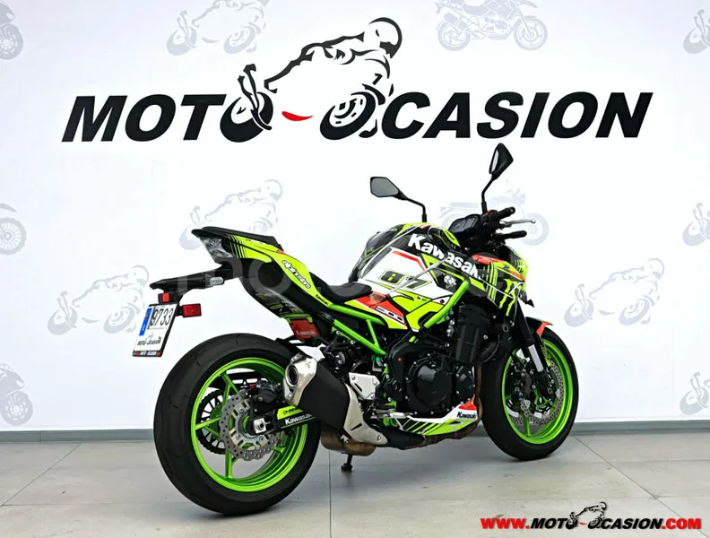 Kawasaki Z900 - Vista 3