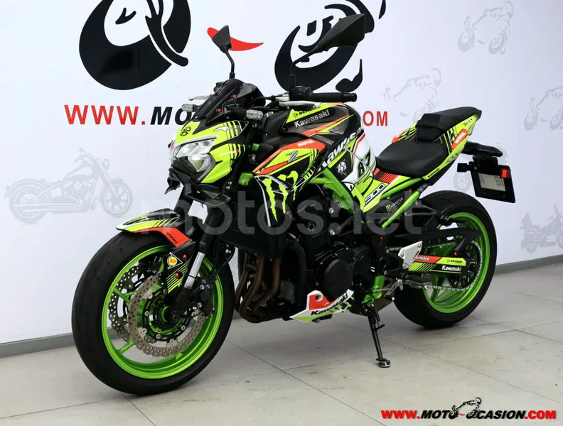 Kawasaki Z900 - Vista 8