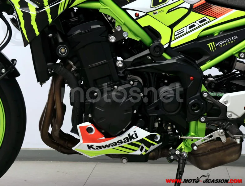 Kawasaki Z900 - Vista 10