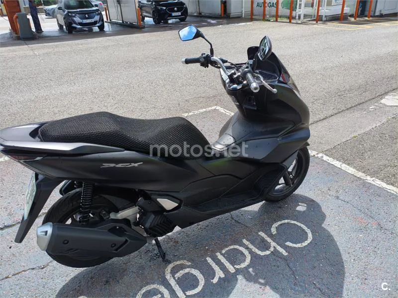 Honda PCX125 - Vista 3