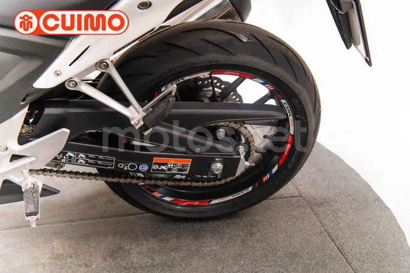 Honda CBR500R - Vista 23