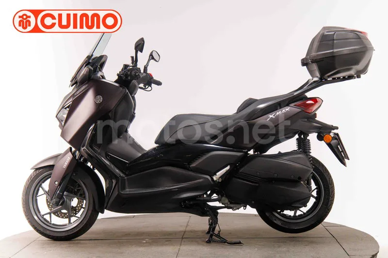 Yamaha XMAX 300 - Vista 8