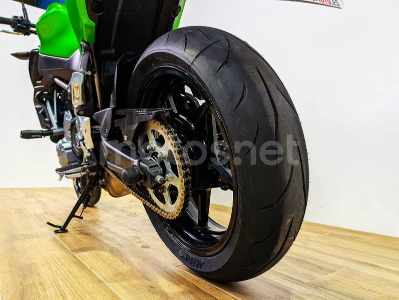Kawasaki Z650 - Vista 10