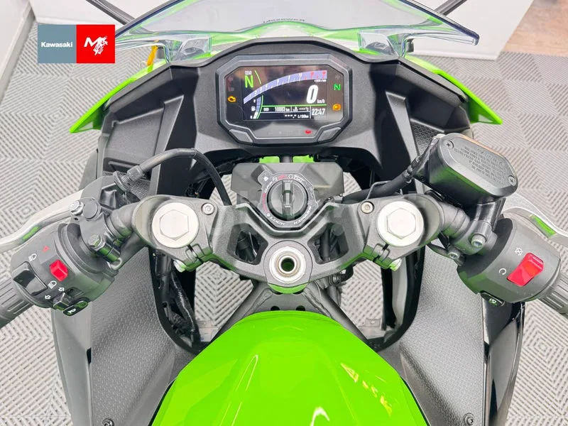 Kawasaki Ninja 500 - Vista 10