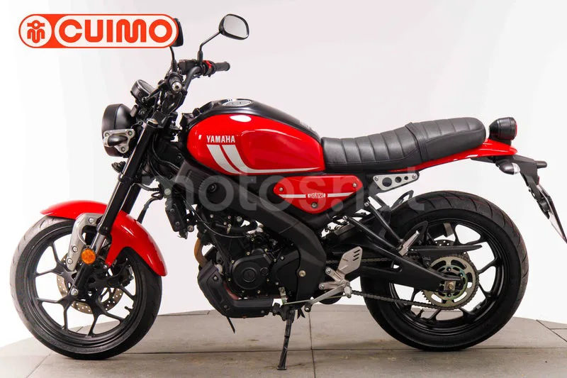 Yamaha XSR125 - Vista 8