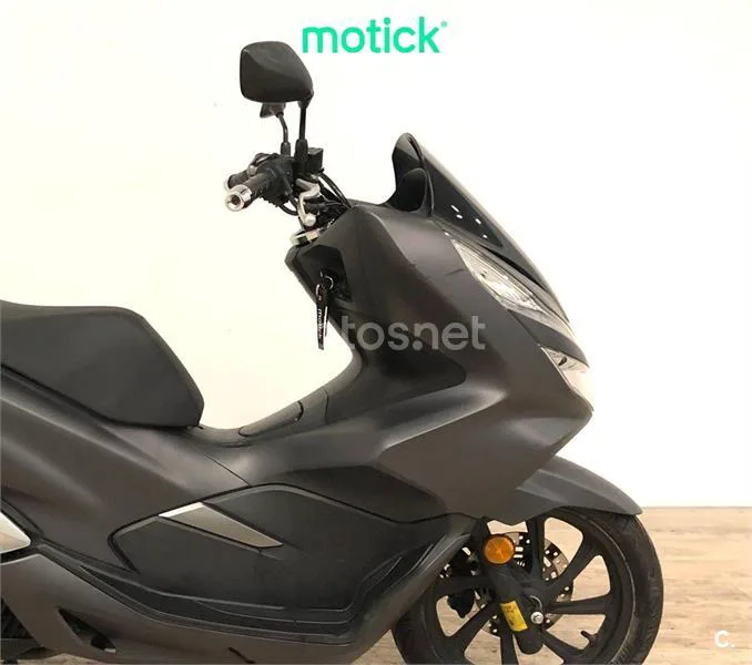 Honda PCX125 - Vista 4