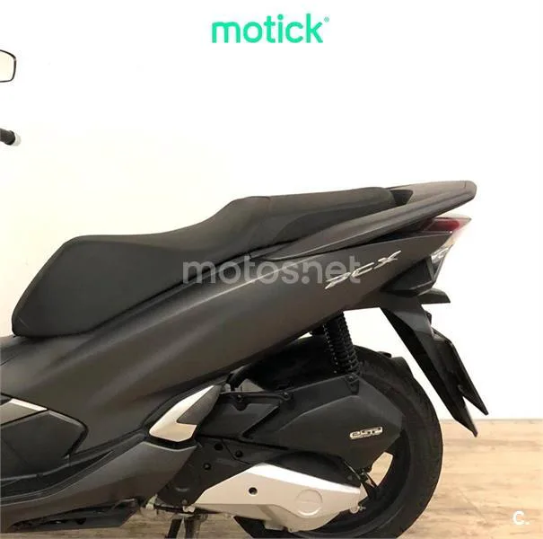Honda PCX125 - Vista 8