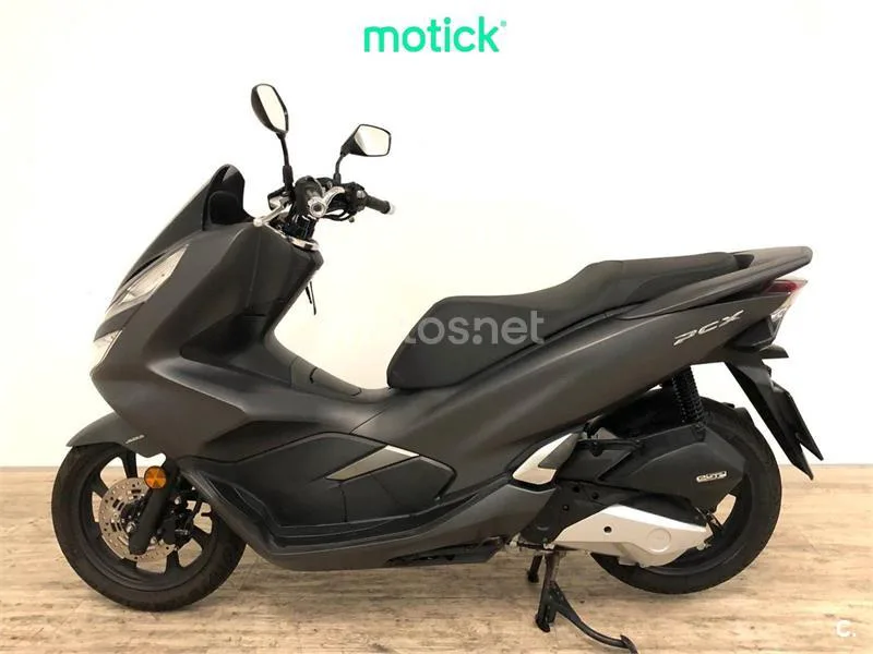 Honda PCX125 - Vista 6