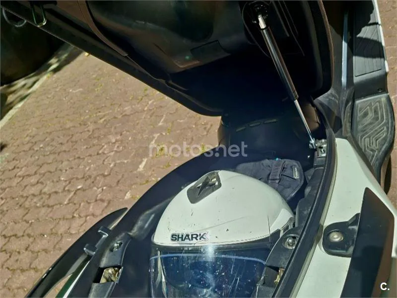 Kymco Super Dink 350 - Vista 9