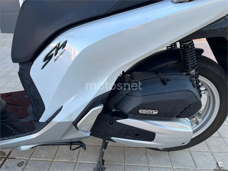 Honda SH125i - Vista 5