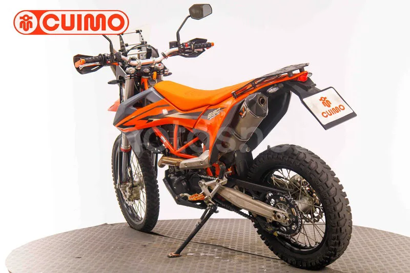 KTM 690 Enduro R - Vista 6