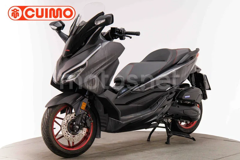 Honda Forza 125 - Vista 9