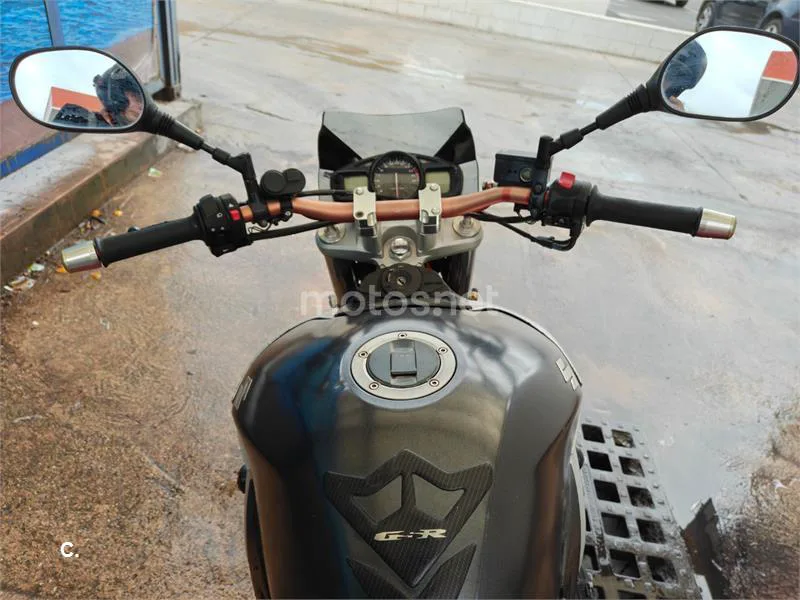 Suzuki GSR600 - Vista 3