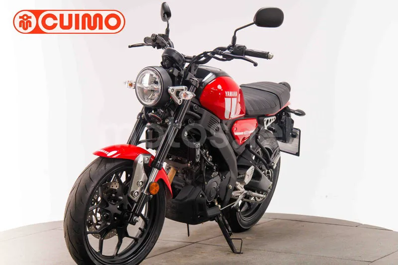 Yamaha XSR125 - Vista 9