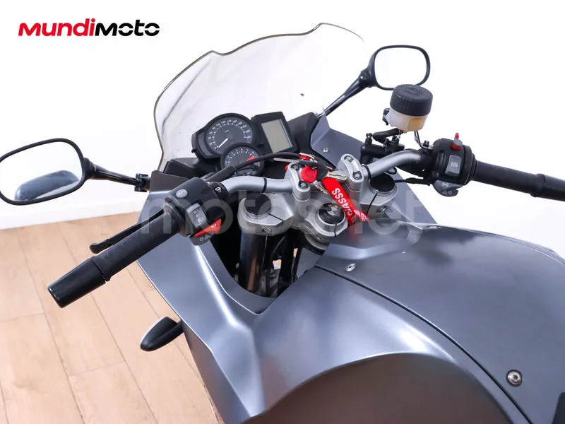 BMW F 800 ST - Vista 11