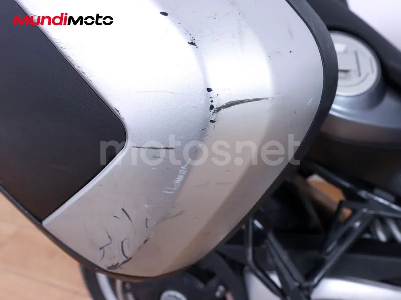 BMW F 800 ST - Vista 21