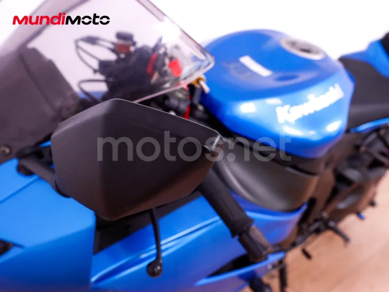 Kawasaki Ninja ZX-6R - Vista 20