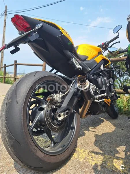 Triumph Street Triple 765 - Vista 4