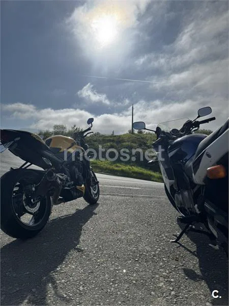 Triumph Street Triple 765 - Vista 5