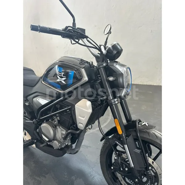CFMOTO 300CL-X - Vista 6