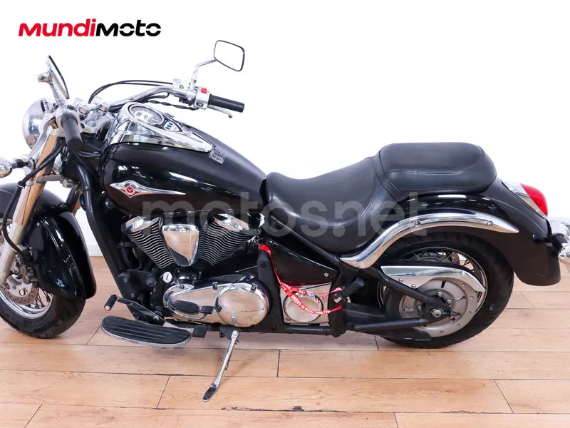Kawasaki VN900 Classic - Vista 6