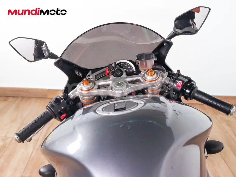 Triumph Daytona 675 - Vista 11