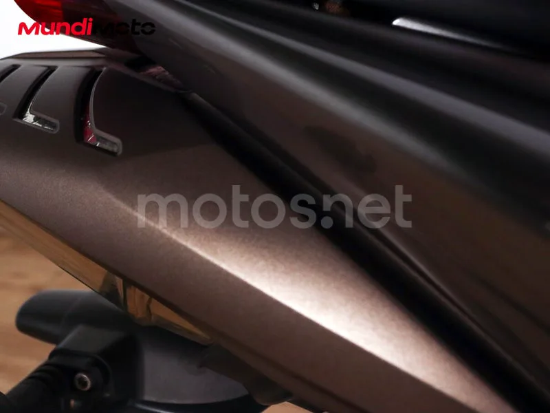 Triumph Daytona 675 - Vista 25