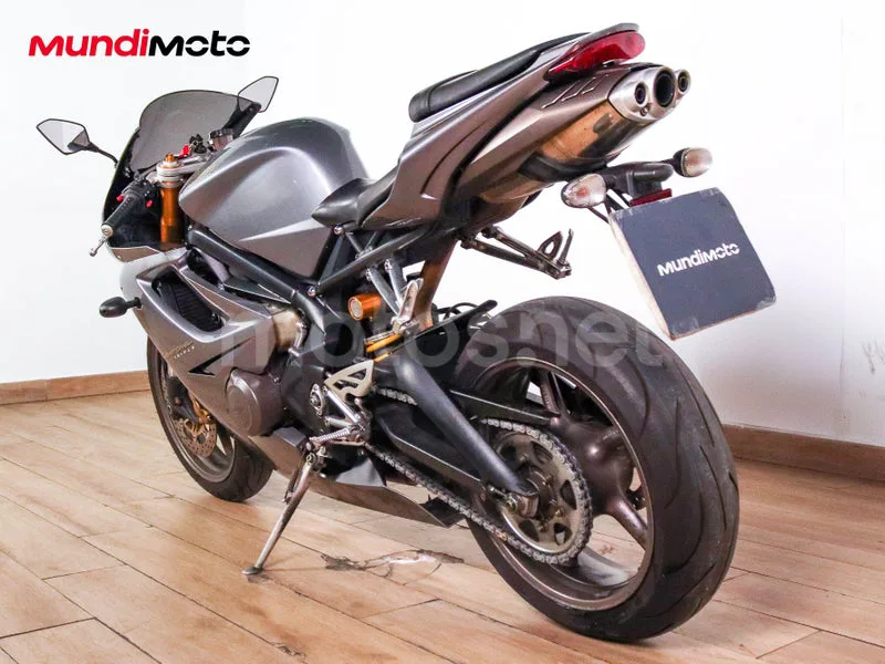 Triumph Daytona 675 - Vista 8