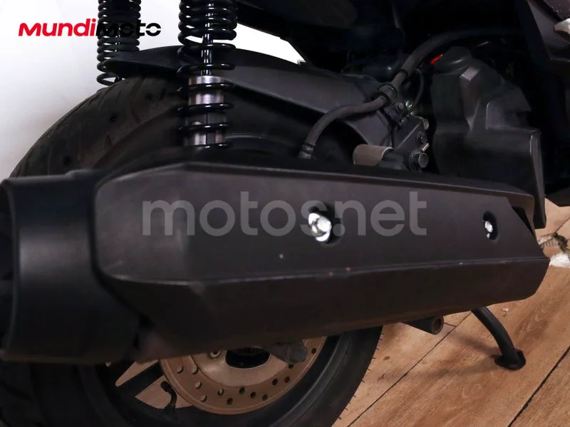 Honda Forza 125 - Vista 34